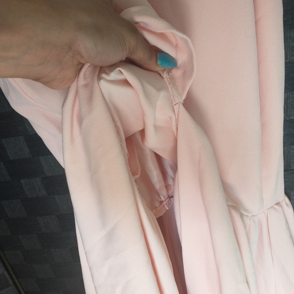 Women's long flowy fishtail blush pink dress - Picture 12 of 13